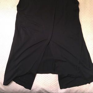 Black athleta tank w tie option in back